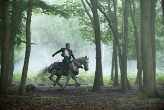 Illustration for article titled Into The Woods Images Show Disney's Very Different Movie Recreation